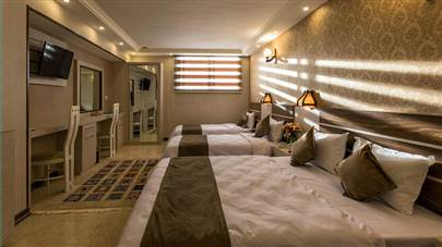 اتاق چهار تخته هتل ونوس اصفهان اتاق چهار تخته هتل ونوس اصفهان